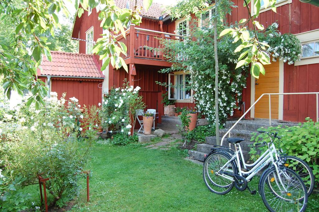 Kyrkstallet Apartment Granna Exterior photo